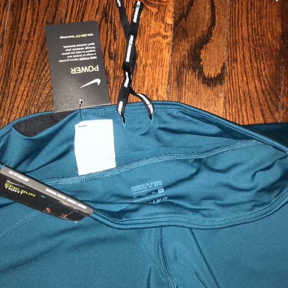 Nike Crop Fit Run Tights - Picture 7 of 7